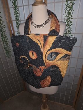 Quilted Cat-Print Tote Bag in Black & Gold